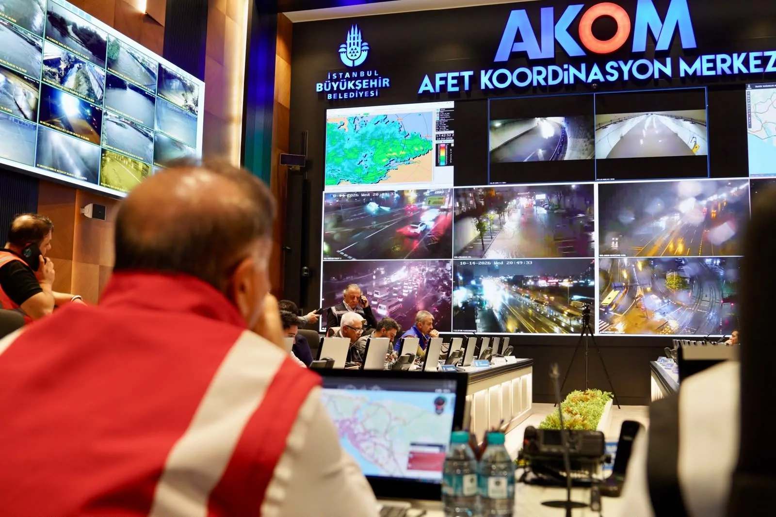 İstanbul’da son yılların en şiddetli yağışlarından biri yaşandı.. Sağanak kabusu: 2 can kaybı