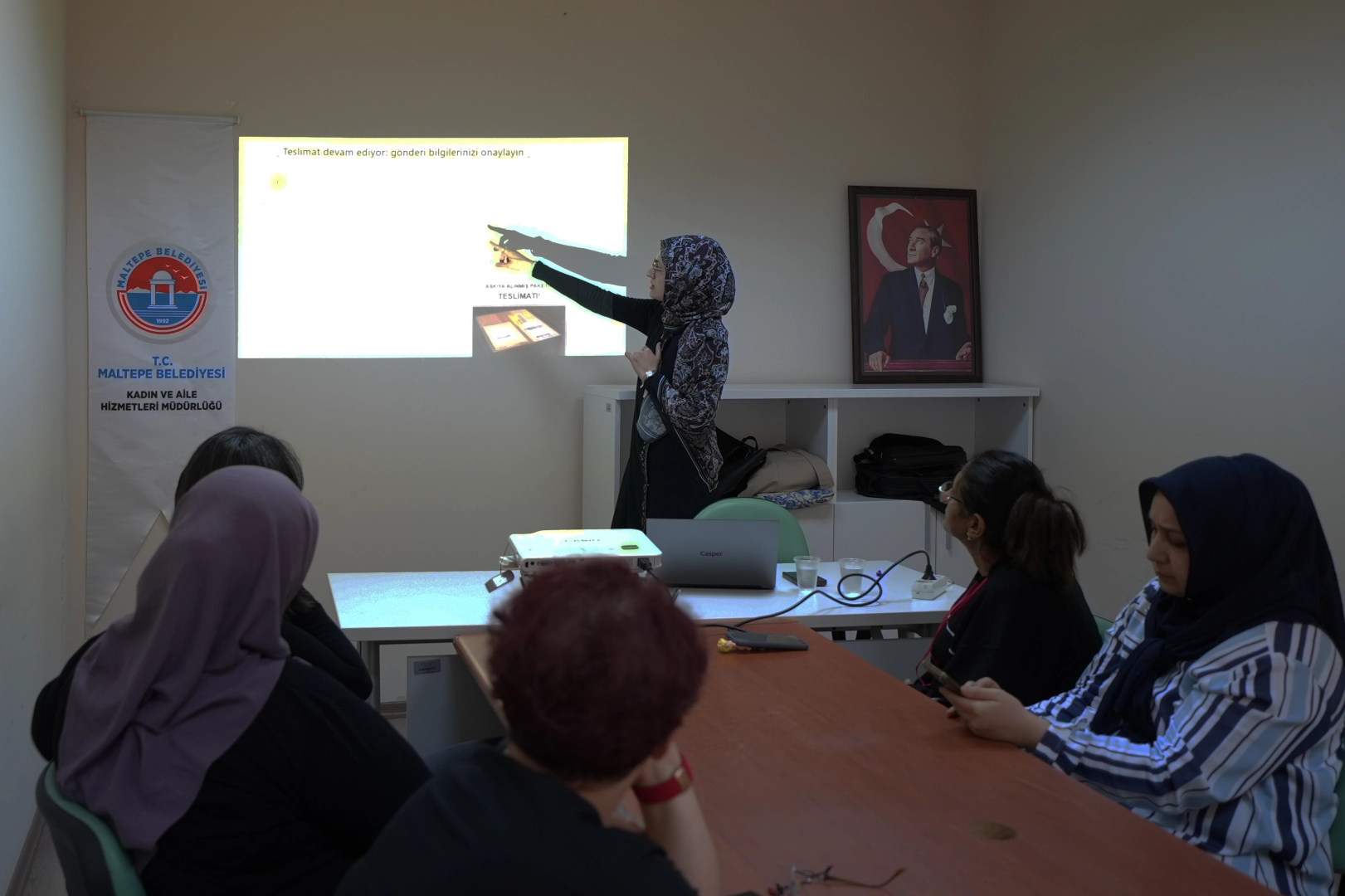 İstanbul Maltepeli kadınlara güvenli internet eğitimleri