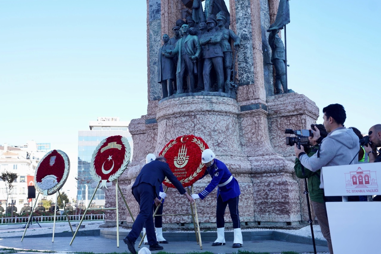 İstanbulun kurtuluşu Taksimde kutlandı