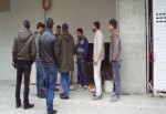 Tadilattaki binadan kablo çaldılar