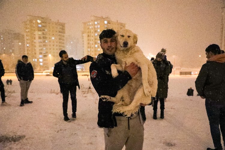 Talas'ın Erciyesi'nde keyifler yerinde 