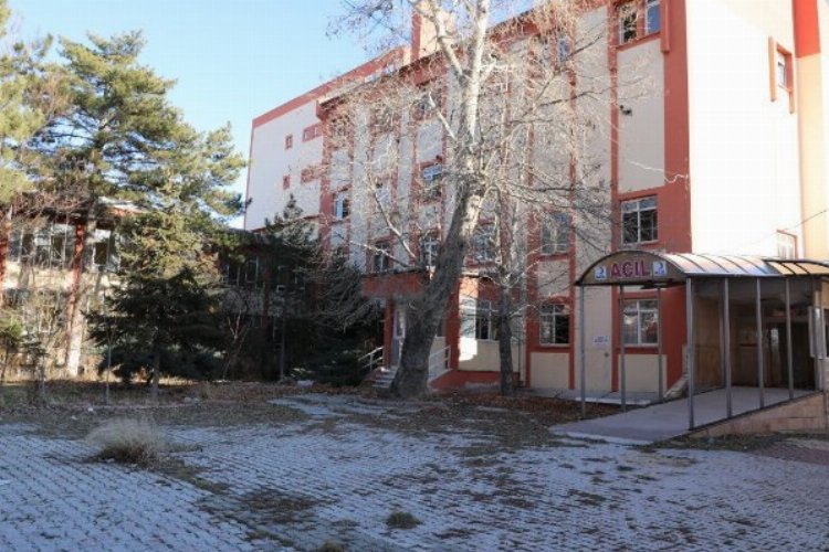 Tarihi Bor Belediye binası Aile Sağlığı Merkezi oluyor