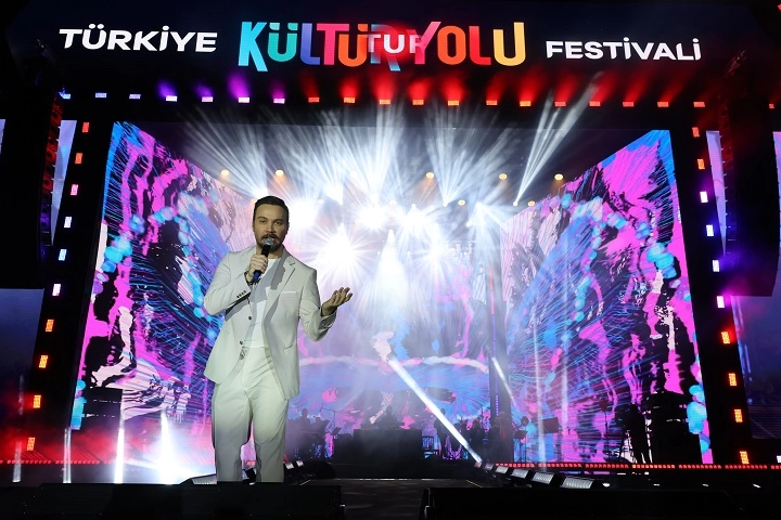 'Türkler Geliyor' ilk kez Eskişehir'de seslendirildi