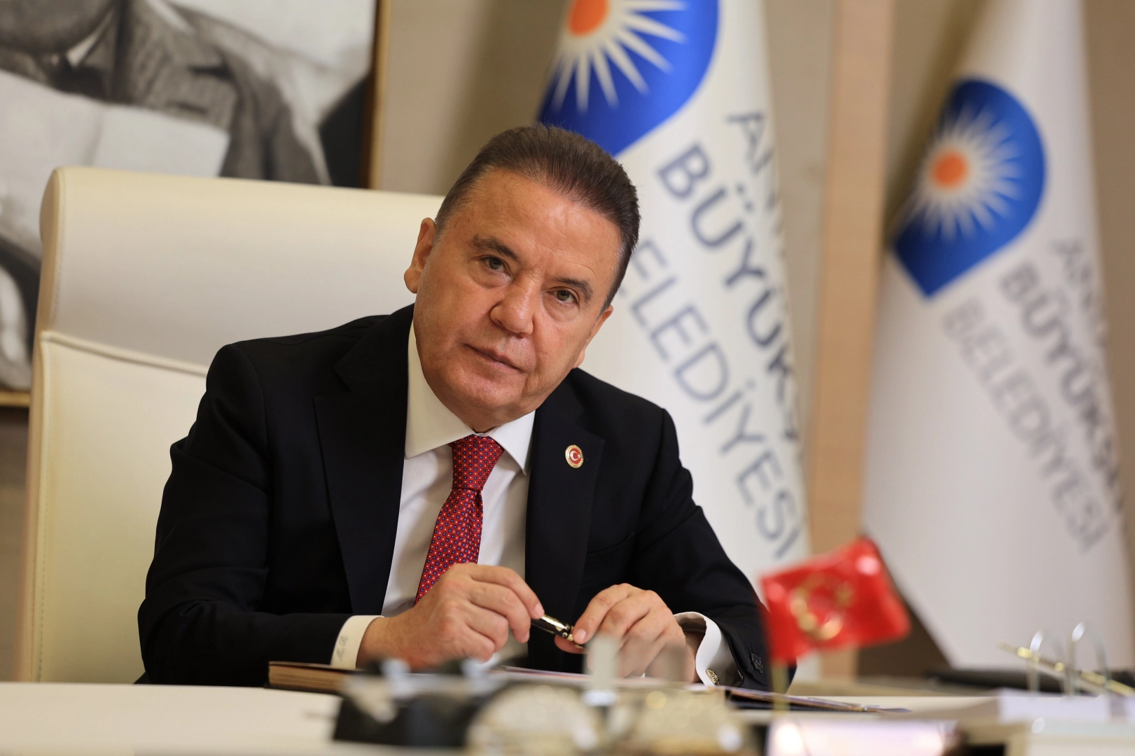 Tutukluluğunun 1. yılında Muhittin Böcek'ten dikkat çeken mesaj... 