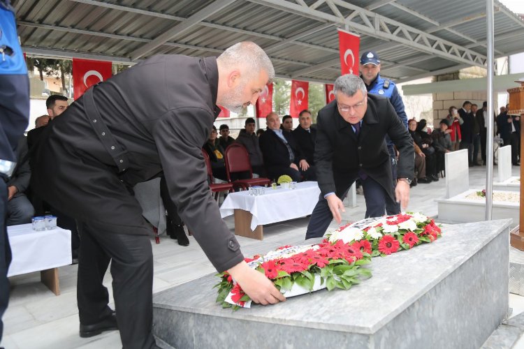 Üsküdar Vapuru şehitleri Gölcük'te dualarla anıldı