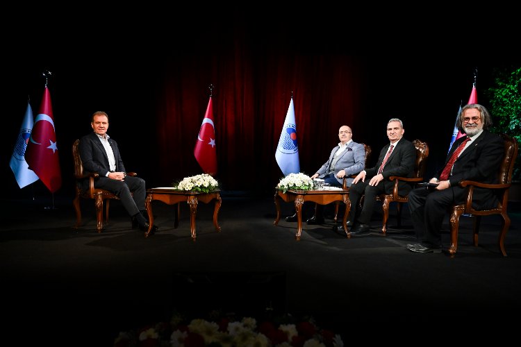 Vahap Seçer: 