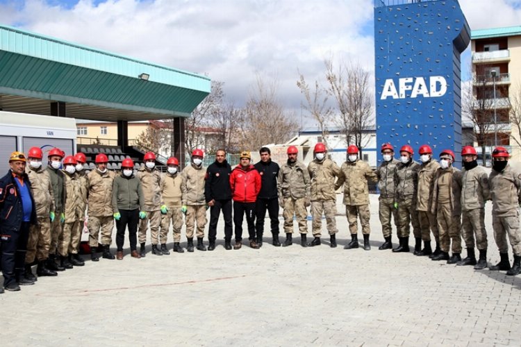 Van'da terörle mücadelenin korucuları afetlerde de hayat kurtaracak