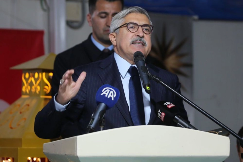 Yayman: Haddini bil Özgür Özel!
