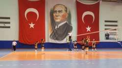 Yıldız kızlar Voleybol takımı Final Grubunda