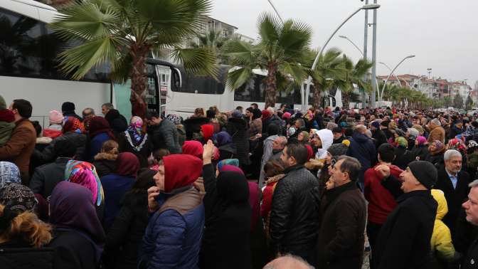 Umre yolcuları İlhan çınar alanından uğurlandı