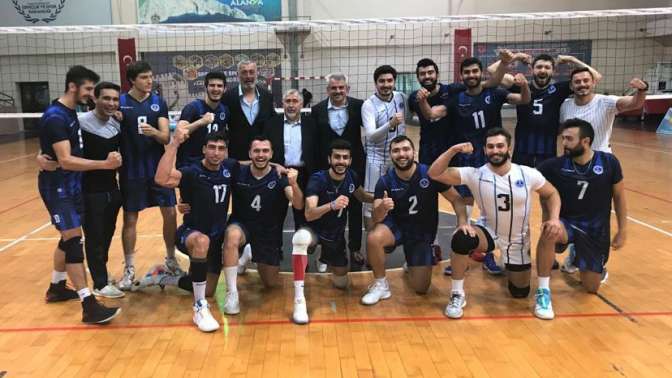 Voleybolcular set vermeden kazandı