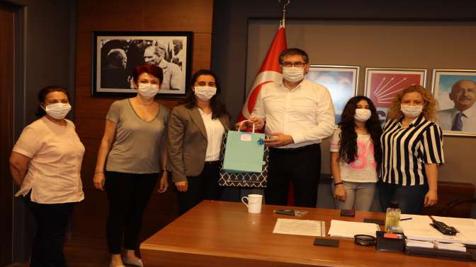 Yıldızlı’ya CHP’li kadınlardan babalar günü sürprizi