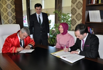 YÜKSEL ÖZDEMİR OĞLUNU EVLENDİRDİ