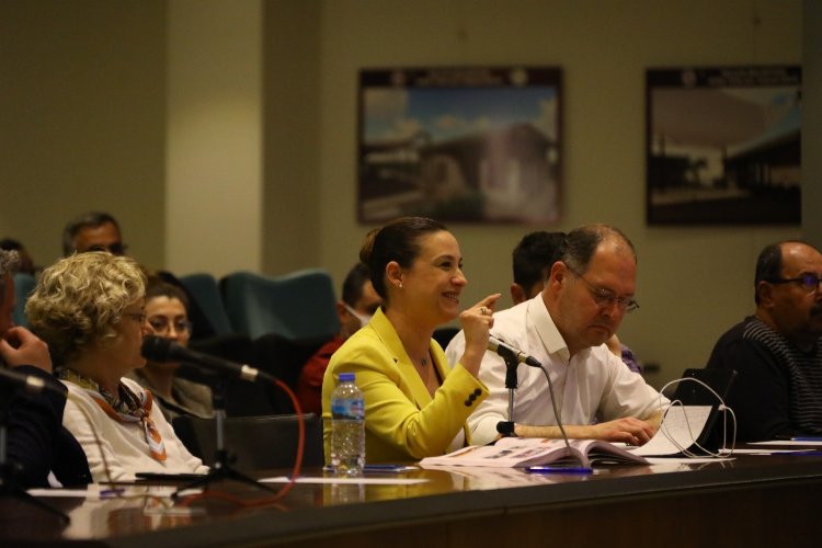 İzmir Selçuk'ta faaliyet raporu sunuldu