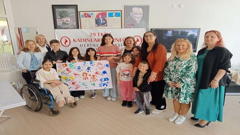 Derince 29 Ekim Kadınları Derneği’nden Çocuklara 23 Nisan Coşkusu