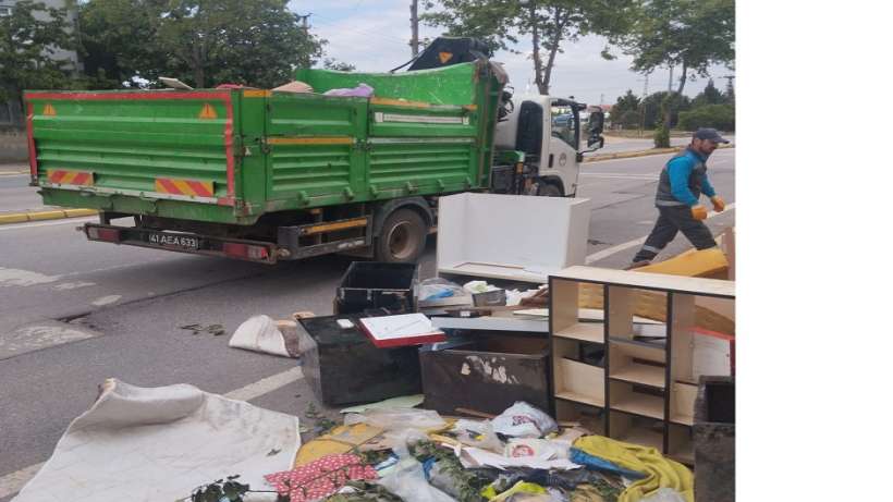 Derince belediyesinden atık kaldırma hizmeti