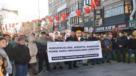 Üniversiteli Gençlerin İnsan Hakları Parkı Yürüyüşüne Polis Engeli